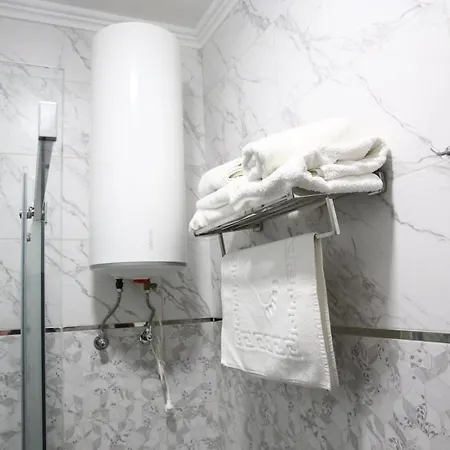 львівський *