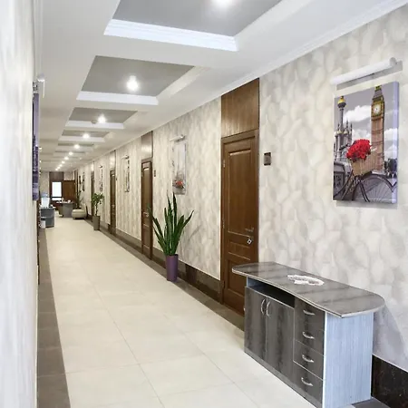 львівський *