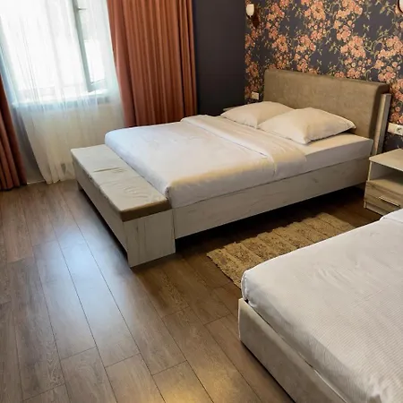 львівський *